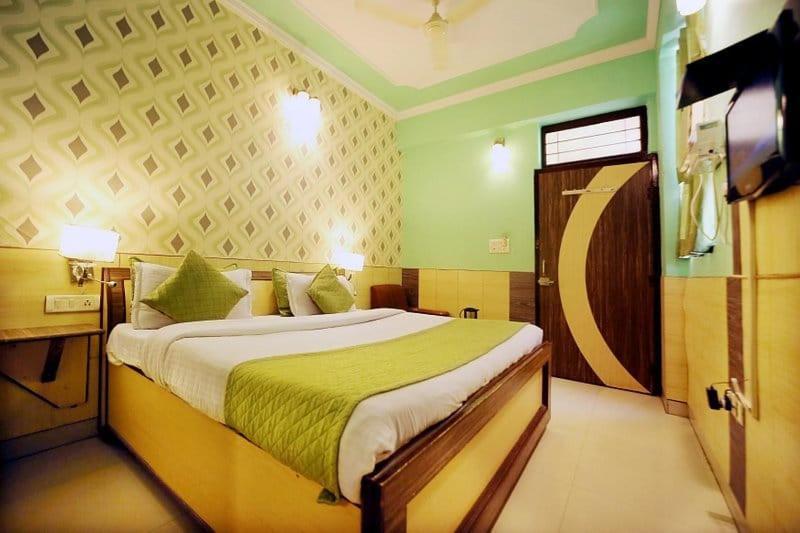 Hotel Golden Heritage Deluxe Джайпур Екстериор снимка