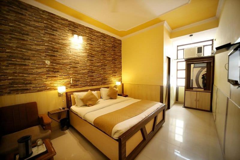 Hotel Golden Heritage Deluxe Джайпур Екстериор снимка