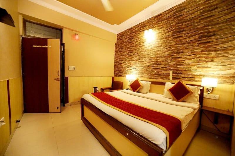 Hotel Golden Heritage Deluxe Джайпур Екстериор снимка