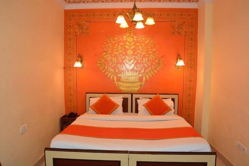 Hotel Golden Heritage Deluxe Джайпур Екстериор снимка